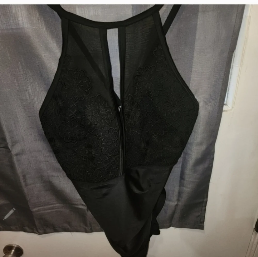 NWT PLAYFUL PROMISES hunter McGrady Size 20 swimsuit